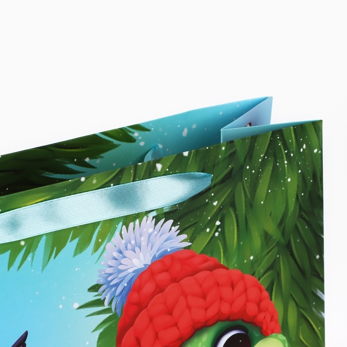 Пакет подарочный новогодний ламинированный &laquo;Змея 2025&raquo;, L 31 х 40 х 11.5 см, Новый год