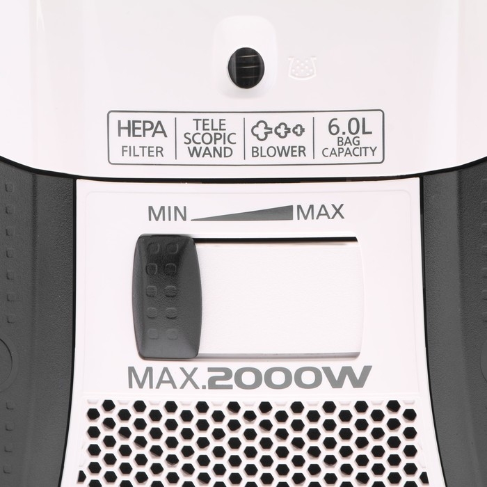 Пылесос PANASONIC MC-CG713, мешок, 2000 Вт, белый