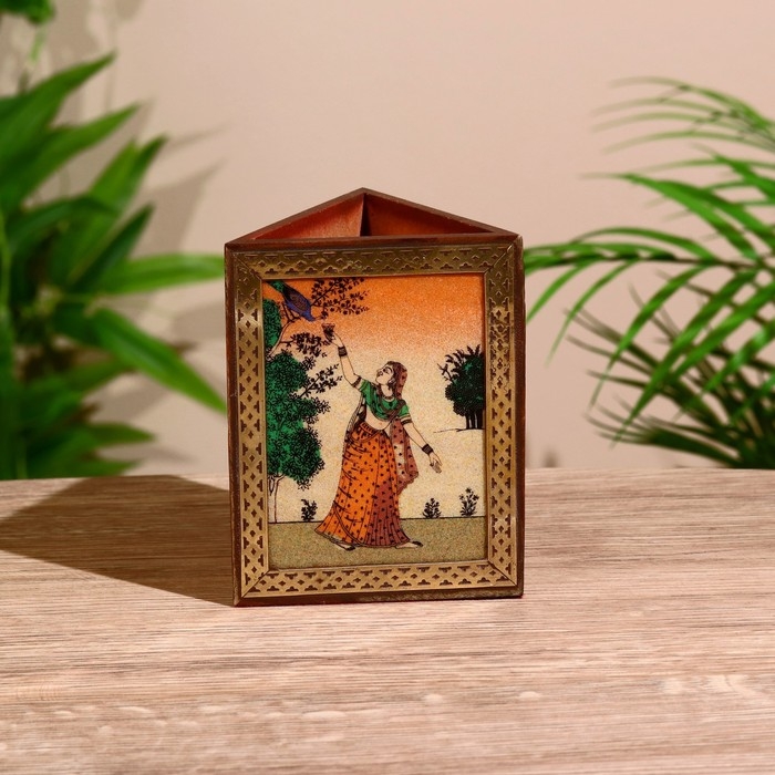 Подставка под карандаши "Индия" дерево шишам 9х9х11,5см МИКС