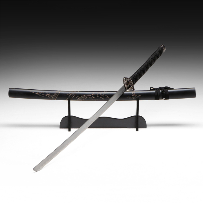 Сувенирное оружие &laquo;Катана на подставке&raquo;, чёрные ножны с резным драконом, рукоять микс 100см