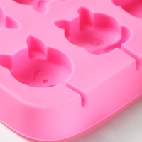 Форма для леденцов Доляна &laquo;Собакены&raquo;, силикон, 16,2&times;10,5&times;1,7 см, 8 ячеек, с палочками, цвет МИКС