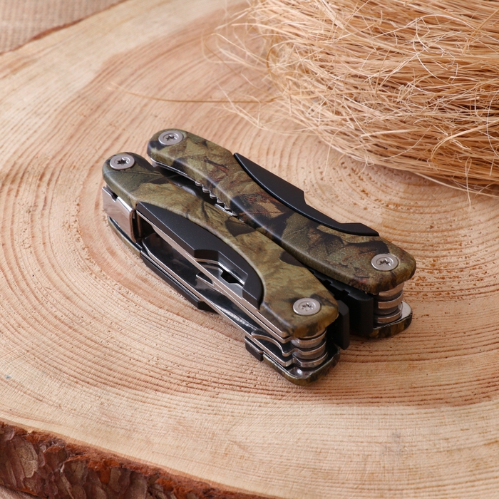 Мультитул 11в1 с плоскогубцами Мультитул 11в1 с плоскогубцами