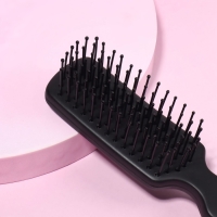 Расчёска - мини массажная, 3 × 13,8 см, цвет чёрный Расчёска - мини массажная, 3 × 13,8 см, цвет чёрный