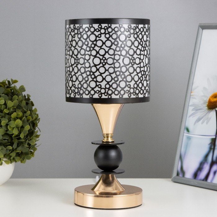 Настольная лампа Настольная лампа "Милана" Е27 40Вт черно-золото 14,8х14,8х31,5 см