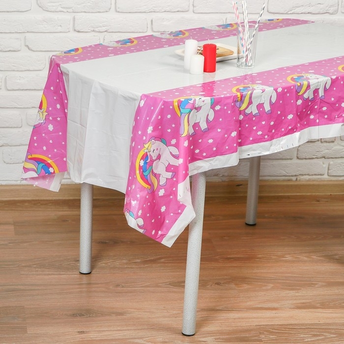 Скатерть &laquo;Единорог&raquo;, на розовом, 108 &times; 180 см