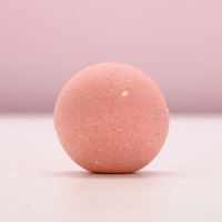 Бомбочка с игрушкой внутри ЧИСТОЕ СЧАСТЬЕ &laquo;Пингвинёнок&raquo;, 110 г, Новый Год