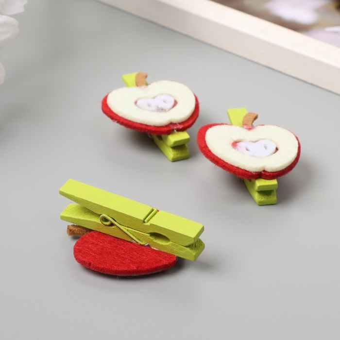 Декор для творчества дерево, фетр Декор для творчества дерево, фетр "Прищепка. Половинка яблока" набор 3 шт 1,3х3,5х4,8 см