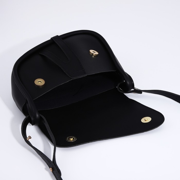 Сумка женская из искусственной кожи, 20х16х8.5 см, цвет чёрный