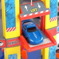 Парковка &laquo;Автодом&raquo;, 3 уровня, 4 машины