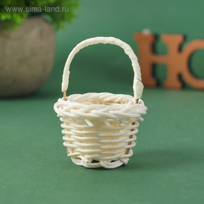 Кукольная миниатюра &laquo;Корзинка&raquo;, цвет белый