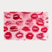 Фотофон винил "Отпечатки губ" 120х80 см Фотофон винил "Отпечатки губ" 120х80 см