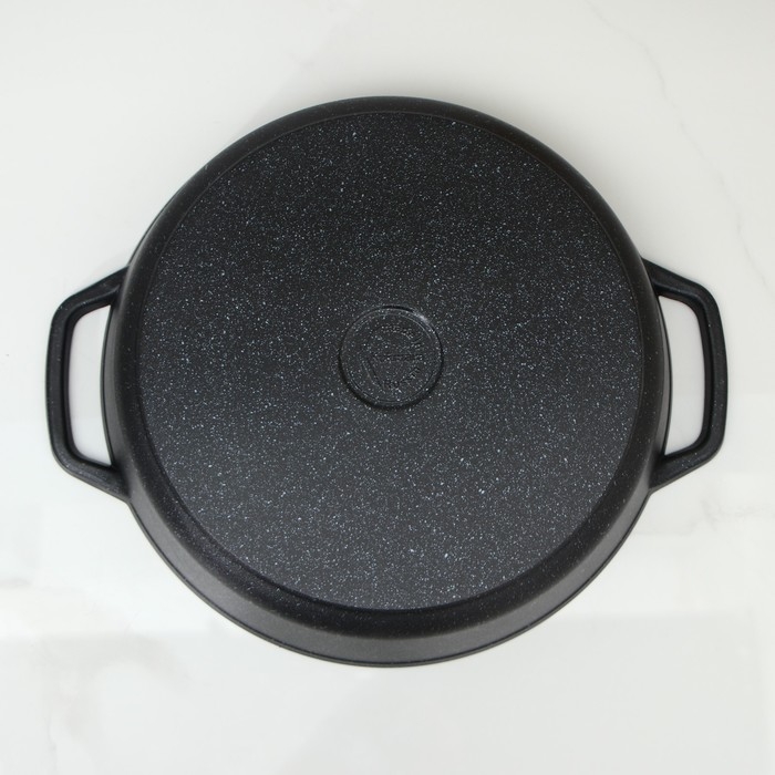 Сотейник, d=32 см, стеклянная крышка, литые ручки, антипригарное покрытие, цвет тёмный мрамор Сотейник, d=32 см, стеклянная крышка, литые ручки, антипригарное покрытие, цвет тёмный мрамор