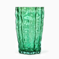 Ваза для цветов «Марбл грин» из зеленого стекла 23×15×9 см Ваза для цветов «Марбл грин» из зеленого стекла 23×15×9 см