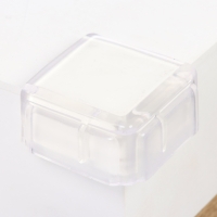 Защитные накладки на углы , квадратные, набор 4 шт., силикон, Крошка Я Защитные накладки на углы , квадратные, набор 4 шт., силикон, Крошка Я