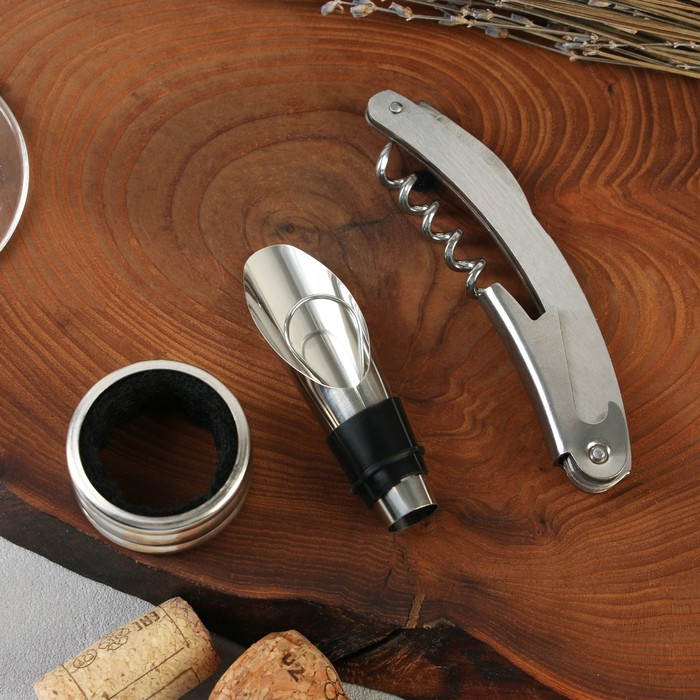 Винный набор: штопор, аэратор и каплеулавливатель для бутылки вина «Для самых важных открытий». Винный набор: штопор, аэратор и каплеулавливатель для бутылки вина «Для самых важных открытий».