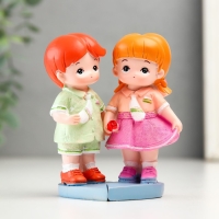 Сувенир полистоун "Малыши с сумочками на сердце" набор 2 шт 5х4,5х9 5х4,8х9 см Сувенир полистоун "Малыши с сумочками на сердце" набор 2 шт 5х4,5х9 5х4,8х9 см