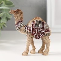 Сувенир полистоун "Пустынный верблюд с попоной" 3,5х8х8,7 см Сувенир полистоун "Пустынный верблюд с попоной" 3,5х8х8,7 см