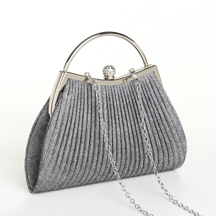 Сумка-клатч на фермуаре, цвет серебряный