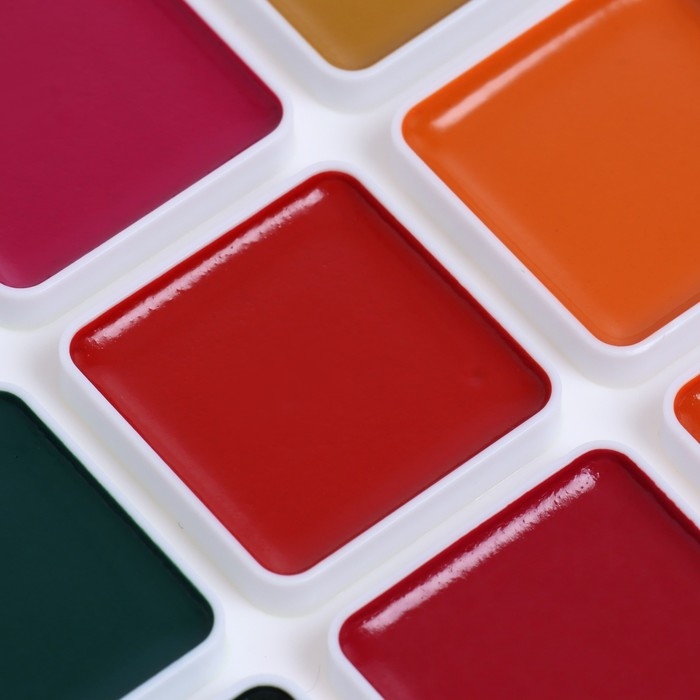 Акварель 18 цветов Гамма Акварель 18 цветов Гамма "Классическая", медовая, без кисти, пластик, европодвес 1009196