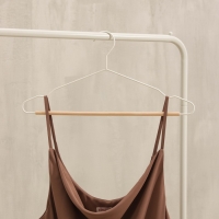 Плечики - вешалка для одежды LaDо́m Laconique, 42,5&times;19,5&times;1 см, цвет белый