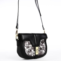 Сумка-мессенджер на клапане, цвет чёрный Сумка-мессенджер на клапане, цвет чёрный