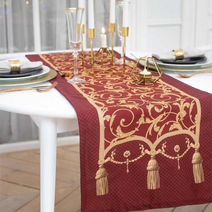 Дорожка на стол &laquo;Королевский узор&raquo; 40*146 см
