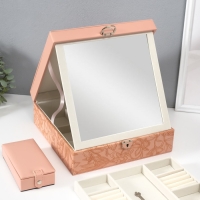 Шкатулка кожзам для украшений "Цветы" тиснение, розовая 25х25х8 см Шкатулка кожзам для украшений "Цветы" тиснение, розовая 25х25х8 см