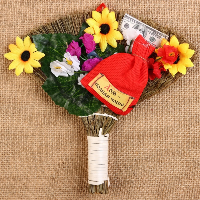 Оберег &laquo;Веник&raquo;, маленький, вертикальный, микс