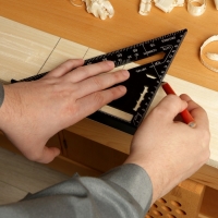 Универсальный кровельный угольник ТУНДРА, алюминий, с внутренней шкалой, 175 мм Универсальный кровельный угольник ТУНДРА, алюминий, с внутренней шкалой, 175 мм