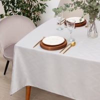 Скатерть Этель "Линии" цв.серебро, 142*110 +/-3 см, 115 &plusmn;10 гр,100% п/э