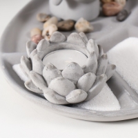 Сад камней Дзен "Будда и лотосы" 2 свечи 16,5х27х20,5 см Сад камней Дзен "Будда и лотосы" 2 свечи 16,5х27х20,5 см