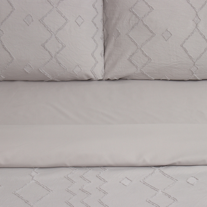 Постельное бельё LoveLife Tufting 2сп Постельное бельё LoveLife Tufting 2сп "Орнамент" 175*215см,200*230см,50*70см-2шт, цвет серый, 110 г/м2