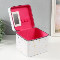 Шкатулка кожзам с зеркалом "Вспышка на белом" н-р 3 шт 16,5х16,5х14 15х15х10,5 19х19х19 см Шкатулка кожзам с зеркалом "Вспышка на белом" н-р 3 шт 16,5х16,5х14 15х15х10,5 19х19х19 см