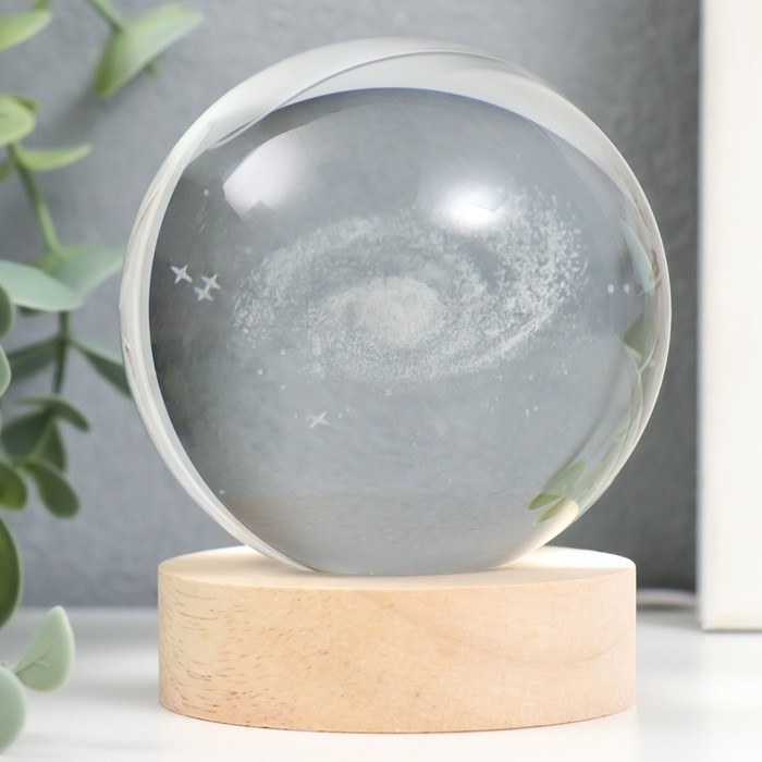 Сувенир стекло подсветка Сувенир стекло подсветка "Млечный путь" d=8 см подставка дерево, USB 8х8х9,5 см