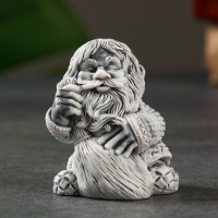 Сувенир "Домовой с веником" 6,5см Сувенир "Домовой с веником" 6,5см