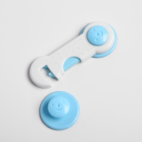 Набор блокираторов для дверей и ящиков, 2 шт., цвет белый/голубой, Крошка Я Набор блокираторов для дверей и ящиков, 2 шт., цвет белый/голубой, Крошка Я