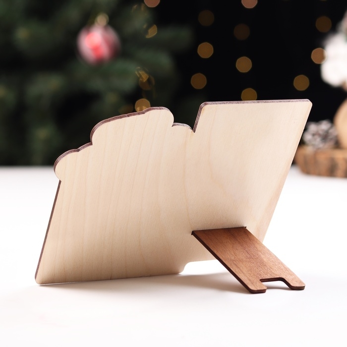 Подставка под телефон с календарем Подставка под телефон с календарем "Удачи!" символ года, клевер