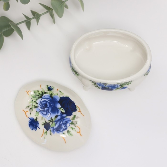 Шкатулка керамика на ножках Шкатулка керамика на ножках "Синие розы" 6,1х7,7х4,8 см