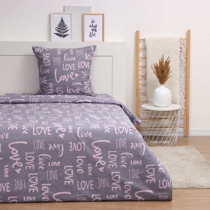 Постельное бельё LoveLife 1,5 сп Love 153*215см, 145*220см, 70*70см-1шт, 100% хлопок, бязь, 125г/м2 Постельное бельё LoveLife 1,5 сп Love 153*215см, 145*220см, 70*70см-1шт, 100% хлопок, бязь, 125г/м2
