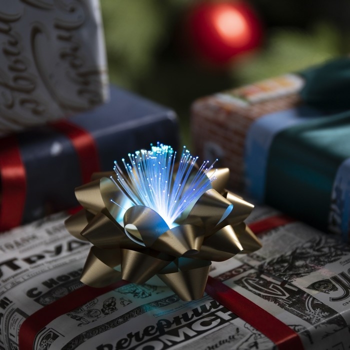 Светодиодная игрушка &laquo;Бант-звезда&raquo; 9 &times; 6 &times; 9 см, батарейки LR44х3 (в комплекте), свечение мульти, золотистая