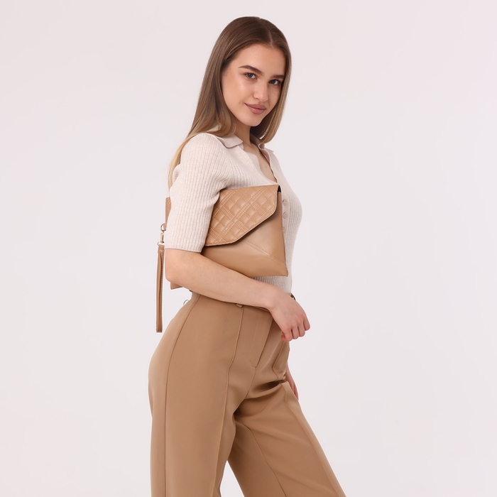 Сумка женская на молнии, цвет бежевый
