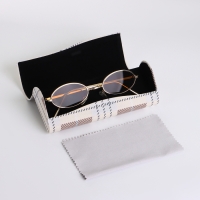 Футляр для очков на магните, длина 16 см, цвет бежевый