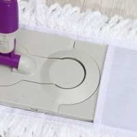 Швабра для мытья пола плоская Доляна, насадка из микрофибры 55&times;14 см, телескопическая стальная ручка 80-128 см, цвет МИКС