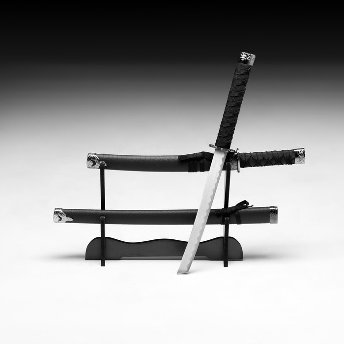 Сув. изделие катаны 2в1 на подставке, ножны кожзам, рептилия, черная 47/70см Сув. изделие катаны 2в1 на подставке, ножны кожзам, рептилия, черная 47/70см