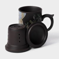 Кружка керамическая с крышкой и ситом &laquo;Девушка с книгой&raquo;, 350 мл