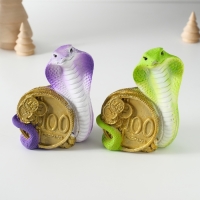 Копилка полистоун "Кобра с монетой" МИКС 8,5х6,5х10,5 см Копилка полистоун "Кобра с монетой" МИКС 8,5х6,5х10,5 см
