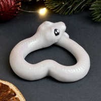 Новый год. Символ 2025. Фигурное мыло "Змея сердце" жемчужная