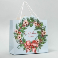 Пакет подарочный новогодний &laquo;Венок&raquo;, 25 х 26 х 10 см, Новый год