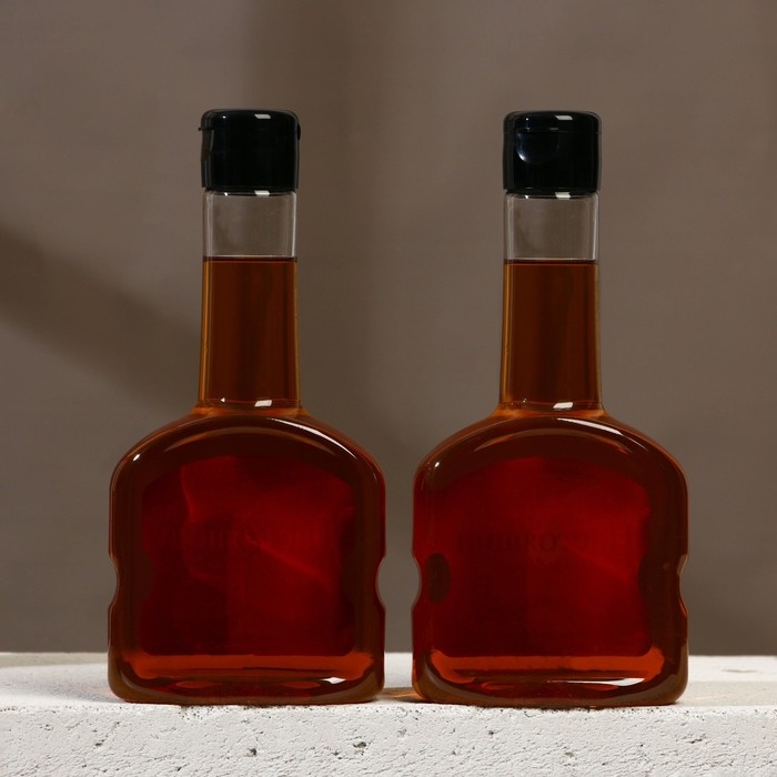 Новогодний подарочный набор косметики &laquo;Командир&raquo;, гель для душа и шампунь для волос во флаконах коньяка, 2 х 250 мл, Новый Год