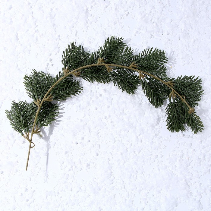 Декор &laquo;Ветвь рождественской ели&raquo;